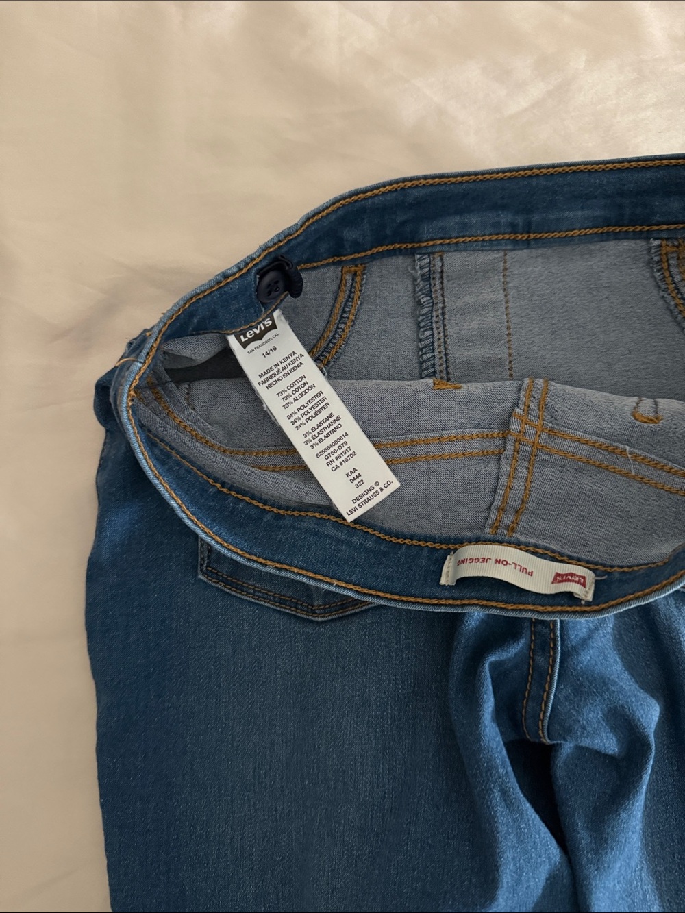 Levi's Navy Skinny Jeans - Picture 7 of 7
